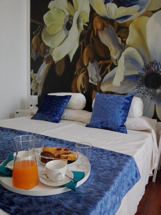 Domus Crescenzio - Guest House Рим Номер фото