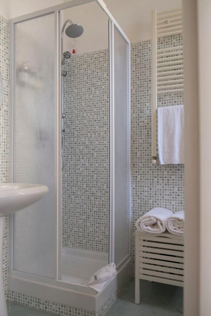 Domus Crescenzio - Guest House Рим Екстер'єр фото